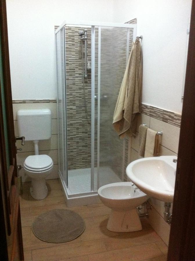 Marinette Bed & Breakfast บาร์เชลโลนา-ปอซโซ ดี กอตโต ภายนอก รูปภาพ